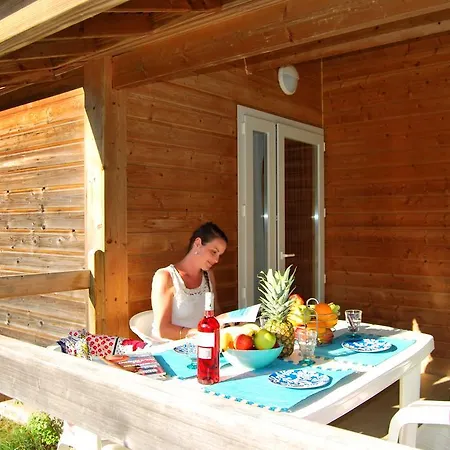 Lagrange Grand Bleu - Les Segalieres פארק נופש גראמה