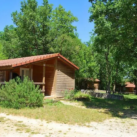 פארק נופש Lagrange Grand Bleu - Les Segalieres 3*