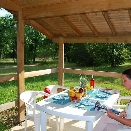 Lagrange Les Segalieres Ferienpark 3*