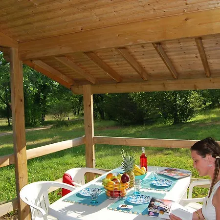 Ferienpark Lagrange Les Segalieres 3*