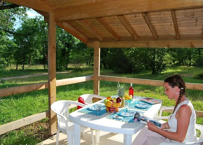 Lagrange Grand Bleu - Les Ségalières Village de vacances 3*