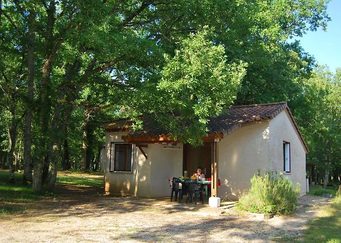 Village de vacances Lagrange Grand Bleu - Les Ségalières 3*