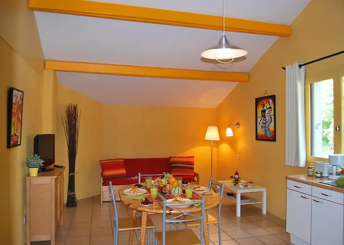 Village de vacances Lagrange Grand Bleu - Les Ségalières 3*